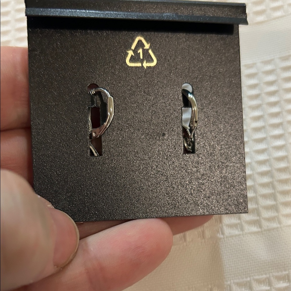 Givenchy Silver Teardrop Crystal Earrings Beautiful Gift ❤️ - Picture 3 of 5